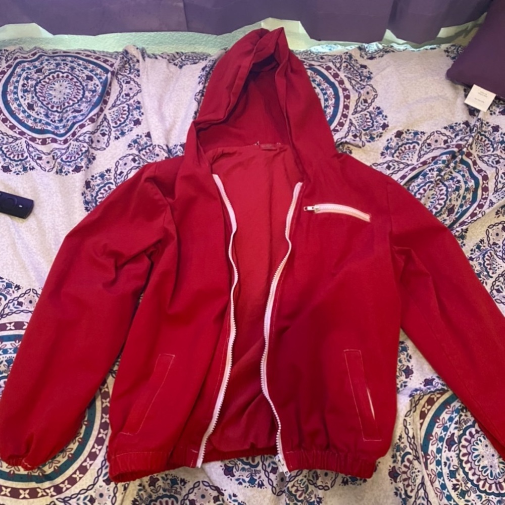 Brandy Melville Krissy Windbreaker